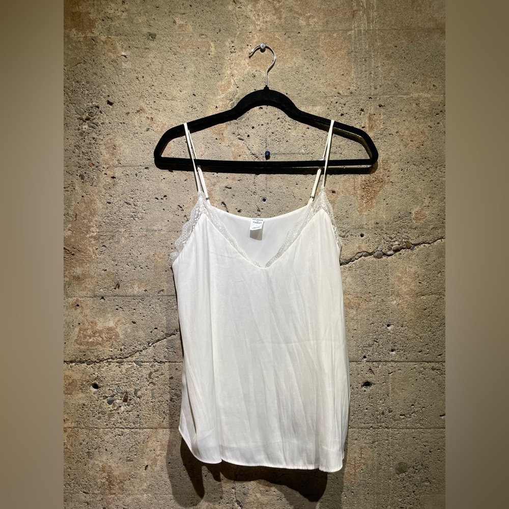 MELROSE AND MARKET Elegant White Lace Trim Cami Top